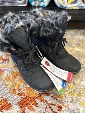 Wanderlust Black Faux-Fur Trim Lace-Up Winter Boots